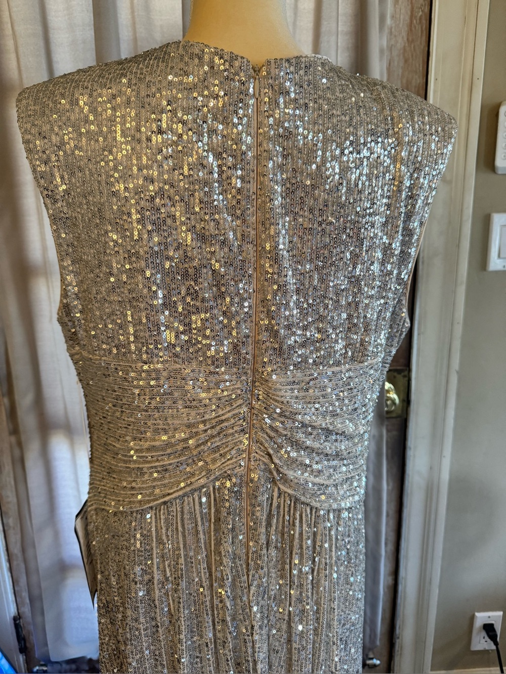 NWT Plus Size 14W Eliza J Silver Sequin Sleeveless V-Neck Maxi  Evening Gown - Picture 13 of 14